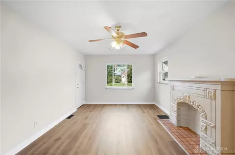 Living - 6921 Windward St, Cincinnati, OH 45227 photo 3 of 4