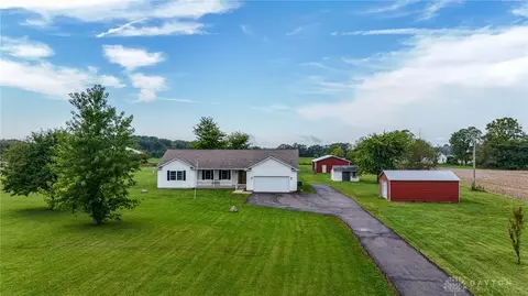 6880 Bard Rd, Tipp City, OH 45371
