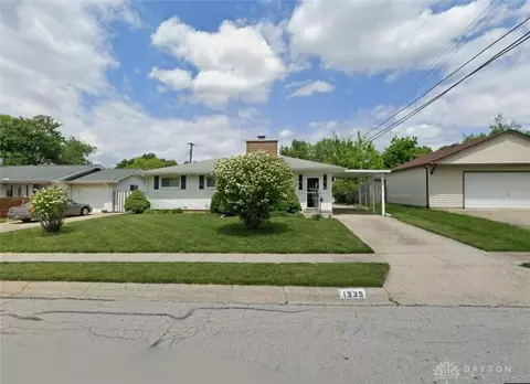 1335 Oakhill Ave, Fairborn, OH 45324
