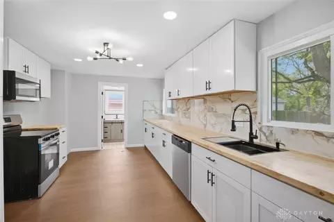 Kitchen - 3761 Lawrenceville Dr, Springfield, OH 45504 photo 1 of 2