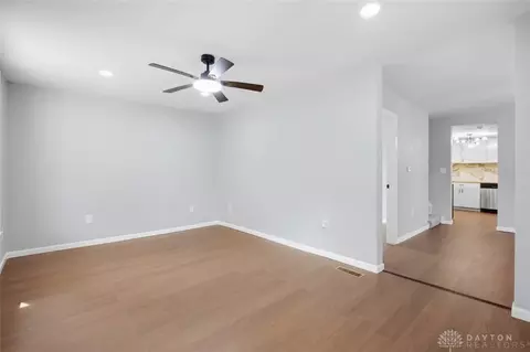 Living - 3761 Lawrenceville Dr, Springfield, OH 45504 photo 4 of 6