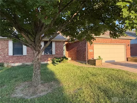 6502 Sun Ridge Dr, Waynesville, OH 45068