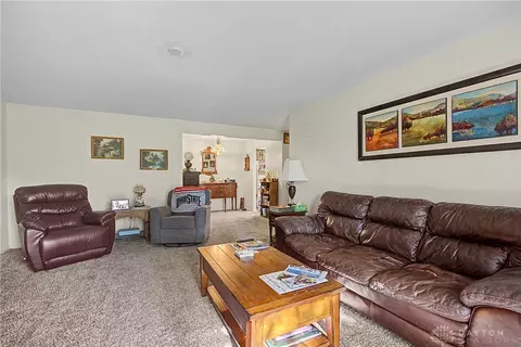 Living - 1310-1312 Quailbend Cir, Kettering, OH 45429 photo 8 of 8