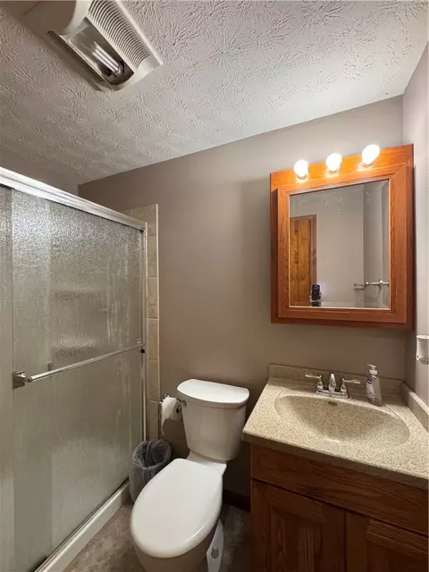 Bath - 3605 Ruby Dr, New Carlisle, OH 45344 photo 1 of 2