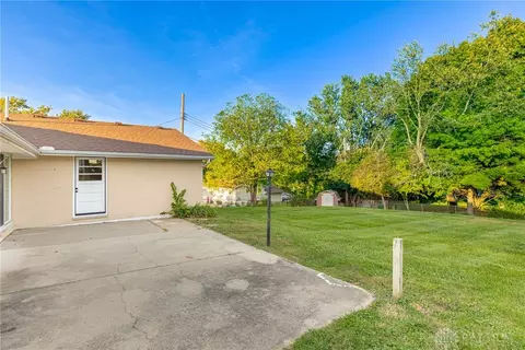 Exterior - 2462 Thor Dr, Springfield, OH 45503 photo 2 of 7