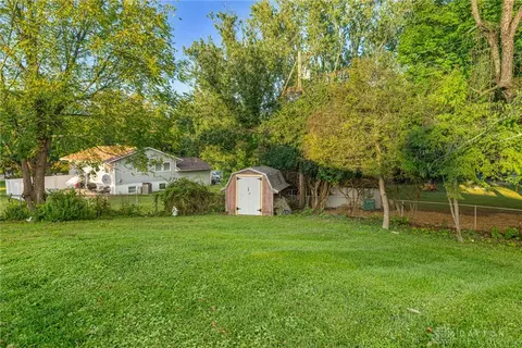 Exterior - 2462 Thor Dr, Springfield, OH 45503 photo 7 of 7