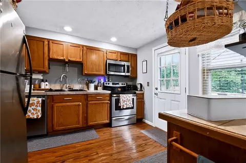 Kitchen - 1430 Birch Bark Ct, Dayton, OH 45440 photo 1 of 3