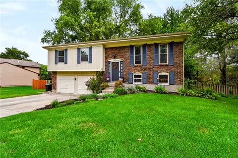 Exterior - 1430 Birch Bark Ct, Dayton, OH 45440 photo 7 of 8