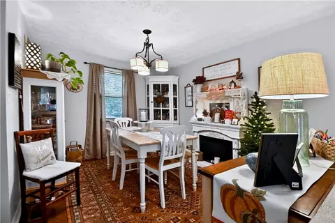 Dining - 1430 Birch Bark Ct, Dayton, OH 45440 photo 1 of 1