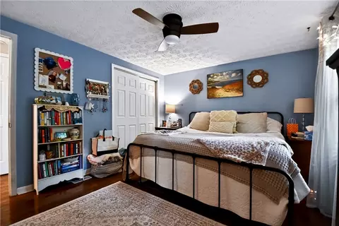 Bedroom - 1430 Birch Bark Ct, Dayton, OH 45440 photo 2 of 4