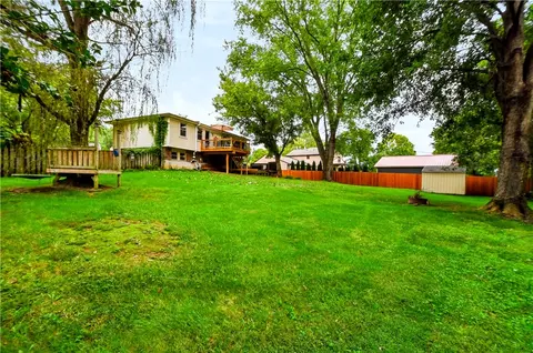 Exterior - 1430 Birch Bark Ct, Dayton, OH 45440 photo 6 of 8