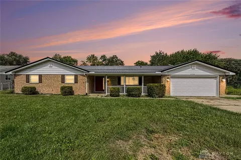 2786 Kemp Rd, Dayton, OH 45431