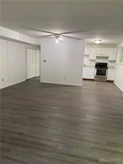 Living - 2167 W Schantz Ave, Kettering, OH 45409 photo 4 of 5