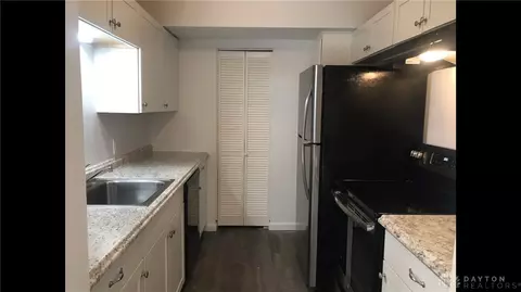 Kitchen - 2167 W Schantz Ave, Kettering, OH 45409 photo 1 of 4