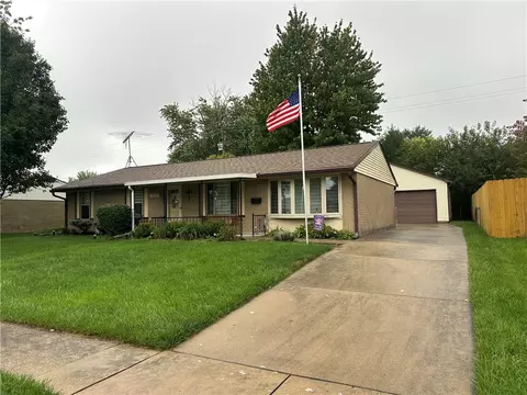 7721 Shalamar Dr, Huber Heights, OH 45424