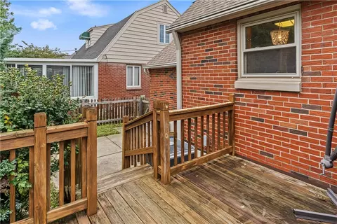 Exterior - 208 E Dorothy Ln, Kettering, OH 45419 photo 4 of 5