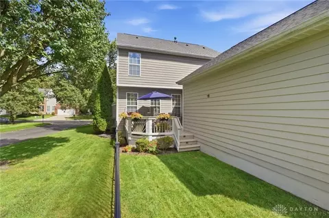 Exterior - 9632 Olde Georgetown Way, Centerville, OH 45458 photo 7 of 18