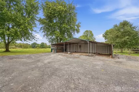 Exterior - 6265 Middleboro Rd, Blanchester, OH 45107 photo 17 of 17
