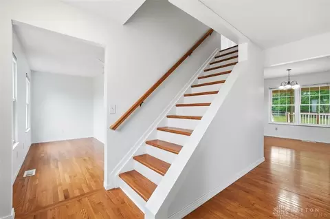 Entry Way - 6265 Middleboro Rd, Blanchester, OH 45107 photo 4 of 4