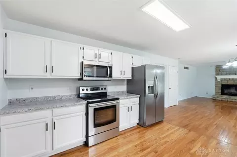 Kitchen - 6265 Middleboro Rd, Blanchester, OH 45107 photo 2 of 3