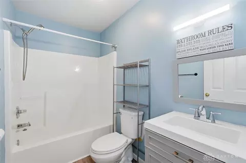 Bath - 6265 Middleboro Rd, Blanchester, OH 45107 photo 3 of 4