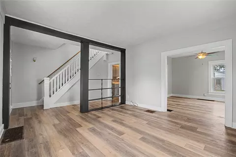 Living - 2022 Woodside Ave, Springfield, OH 45503 photo 4 of 6
