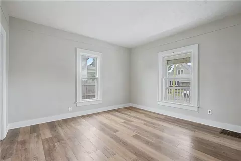 Living - 2022 Woodside Ave, Springfield, OH 45503 photo 3 of 6