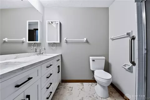 Bath - 6349 Jason Ln, Centerville, OH 45459 photo 1 of 2