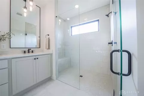 Bath - 1211 Normandy Rue, Centerville, OH 45458 photo 3 of 11