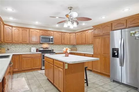 Kitchen - 7651 Oldtown Rd, Celina, OH 45822 photo 2 of 5