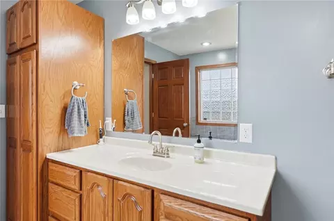 Bath - 7651 Oldtown Rd, Celina, OH 45822 photo 2 of 8