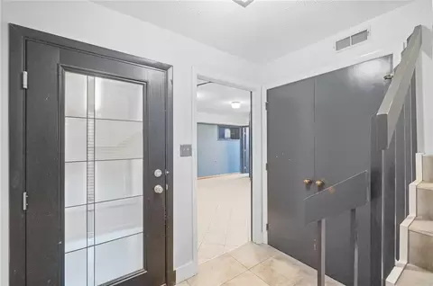 Entry Way - 1617 Big Hill Rd, Kettering, OH 45429 photo 1 of 13
