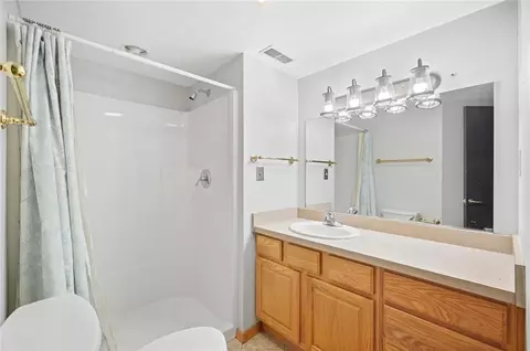 Bath - 1617 Big Hill Rd, Kettering, OH 45429 photo 1 of 4