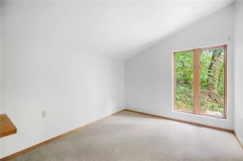 Bedroom - 1617 Big Hill Rd, Kettering, OH 45429 photo 4 of 9