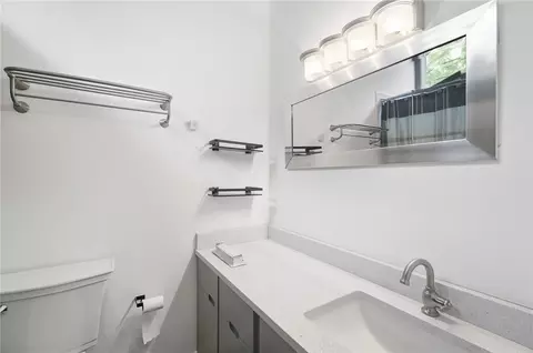 Bath - 1617 Big Hill Rd, Kettering, OH 45429 photo 4 of 4