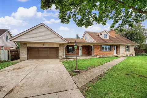9221 N Main St, Dayton, OH 45415