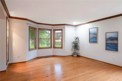 Living - 2252 Briggs Rd, Centerville, OH 45459 photo 2 of 6