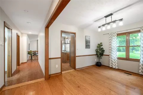 Entry Way - 2252 Briggs Rd, Centerville, OH 45459 photo 4 of 9