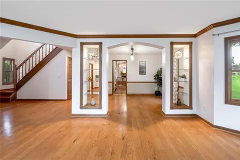 Living - 2252 Briggs Rd, Centerville, OH 45459 photo 3 of 6