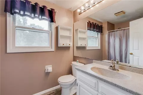 Bath - 1701 Patton Ave, Lima, OH 45805 photo 1 of 2