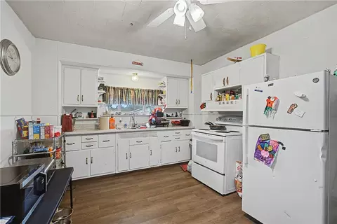 Kitchen - 8802 Pine Rd, Cincinnati, OH 45242 photo 1 of 3