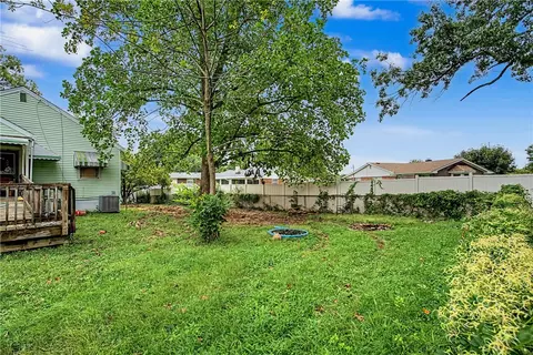 Exterior - 8802 Pine Rd, Cincinnati, OH 45242 photo 7 of 10