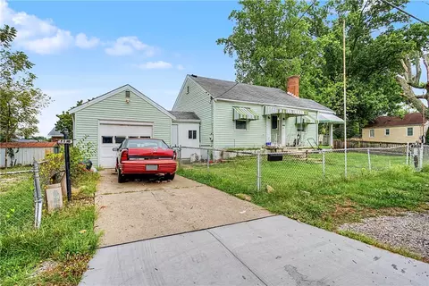 Exterior - 8802 Pine Rd, Cincinnati, OH 45242 photo 8 of 10