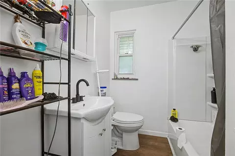 Bath - 8802 Pine Rd, Cincinnati, OH 45242 photo 1 of 2