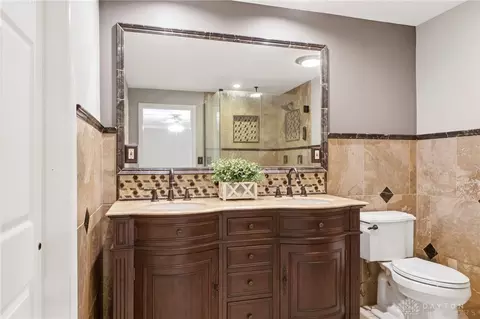 Bath - 7882 Millerton Dr, Centerville, OH 45459 photo 4 of 6
