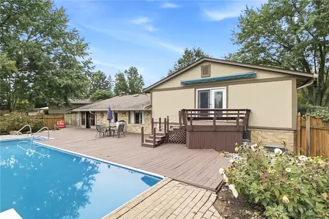 Exterior - 7882 Millerton Dr, Centerville, OH 45459 photo 19 of 23