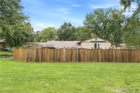 Exterior - 7882 Millerton Dr, Centerville, OH 45459 photo 11 of 23