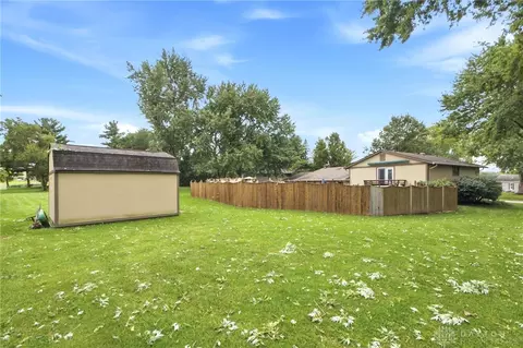 Exterior - 7882 Millerton Dr, Centerville, OH 45459 photo 13 of 23