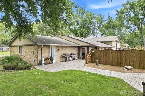 Exterior - 7882 Millerton Dr, Centerville, OH 45459 photo 7 of 23