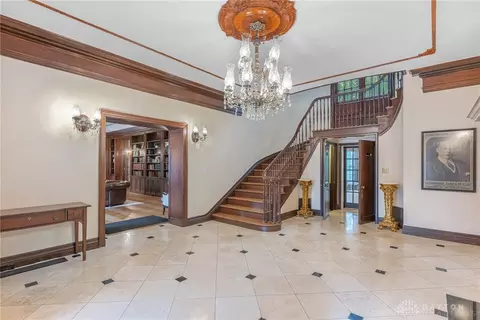 Entry Way - 3500 Governors Trl, Kettering, OH 45409 photo 2 of 7